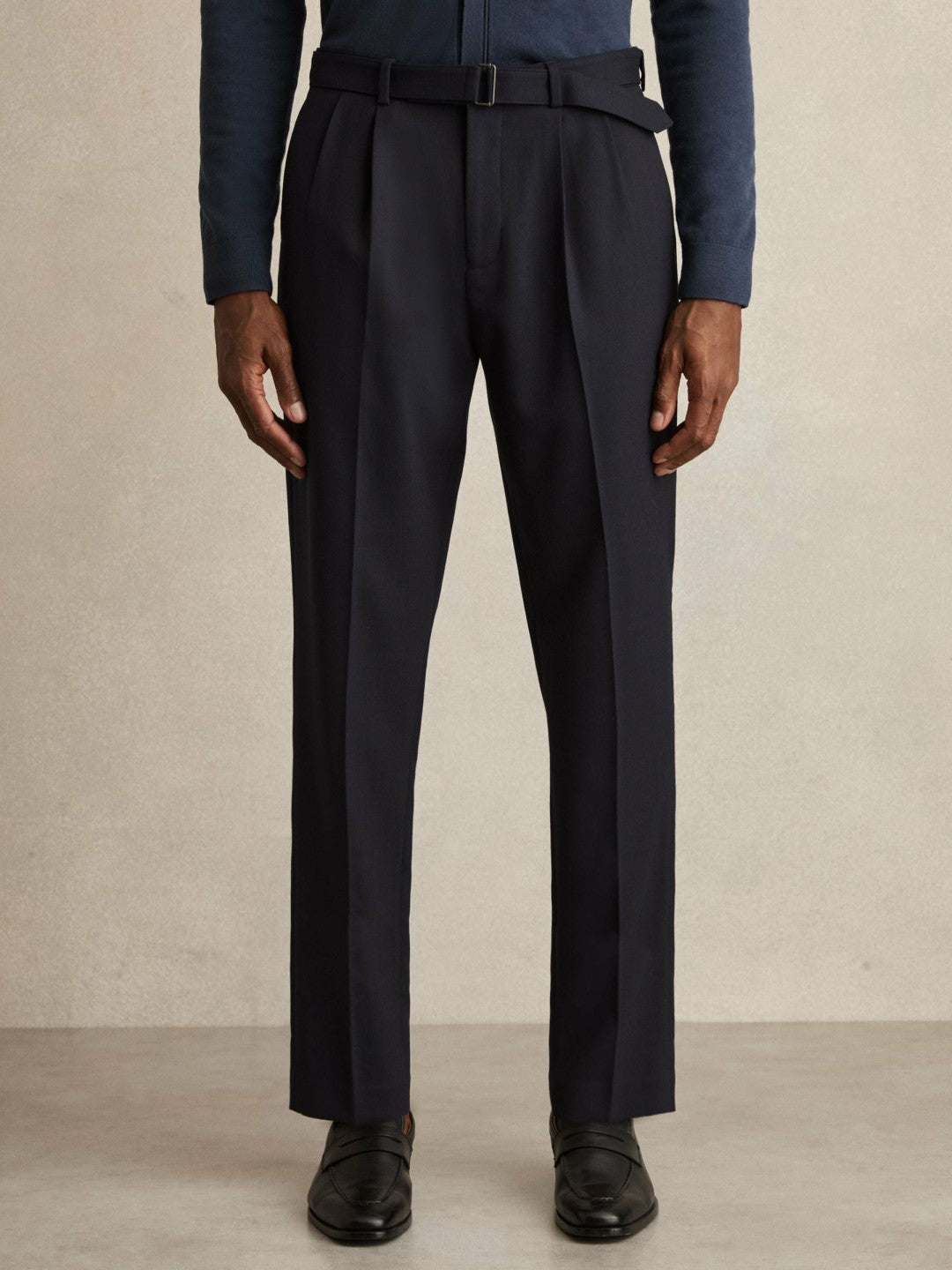 Men Wool-Blend Belted Pleated Trousers Regular-Fit in Navy