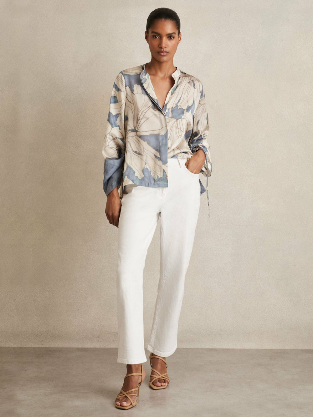 Women Floral Print Gathered Cut Out Shirt in Blue