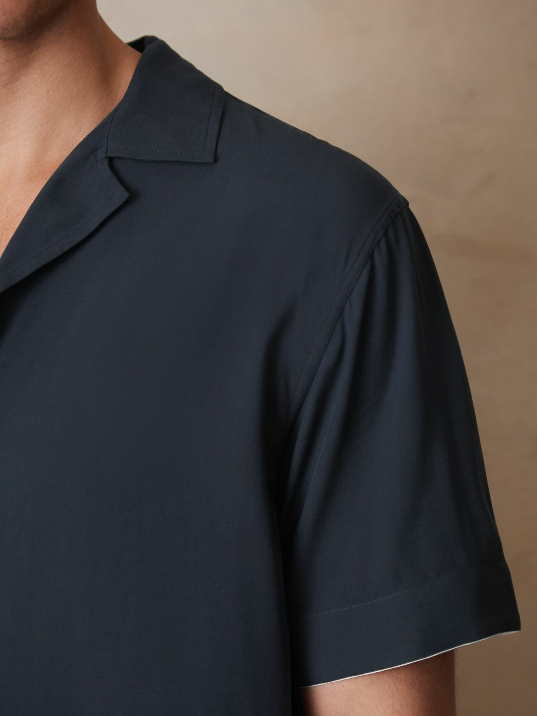 Men | Ché Stripe-Cuff Shirt in Navy