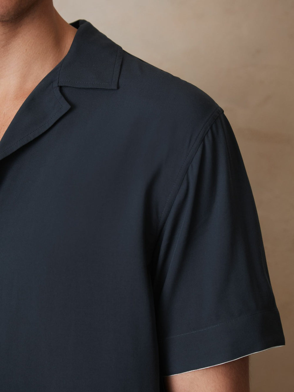 Men | Ché Stripe-Cuff Shirt in Navy