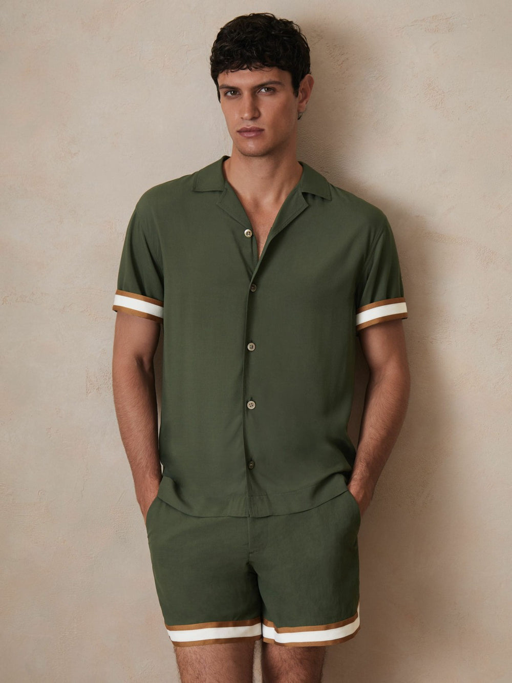 Men | Ché Stripe-Cuff Shirt in Pine Green