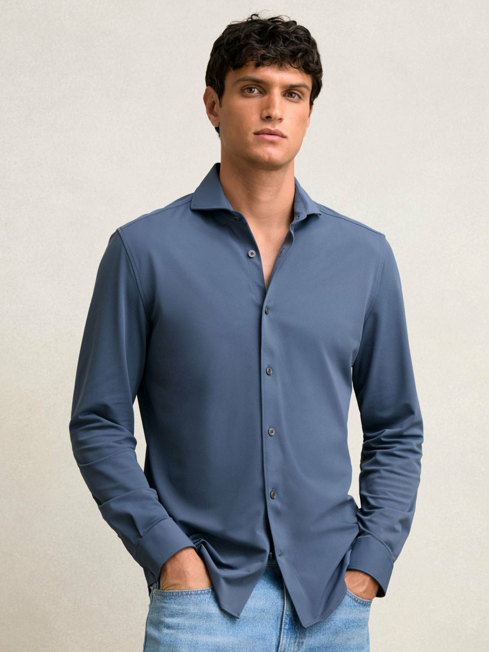 Men Stretch Jersey Cutaway-Collar Shirt in Dark Airforce Blue