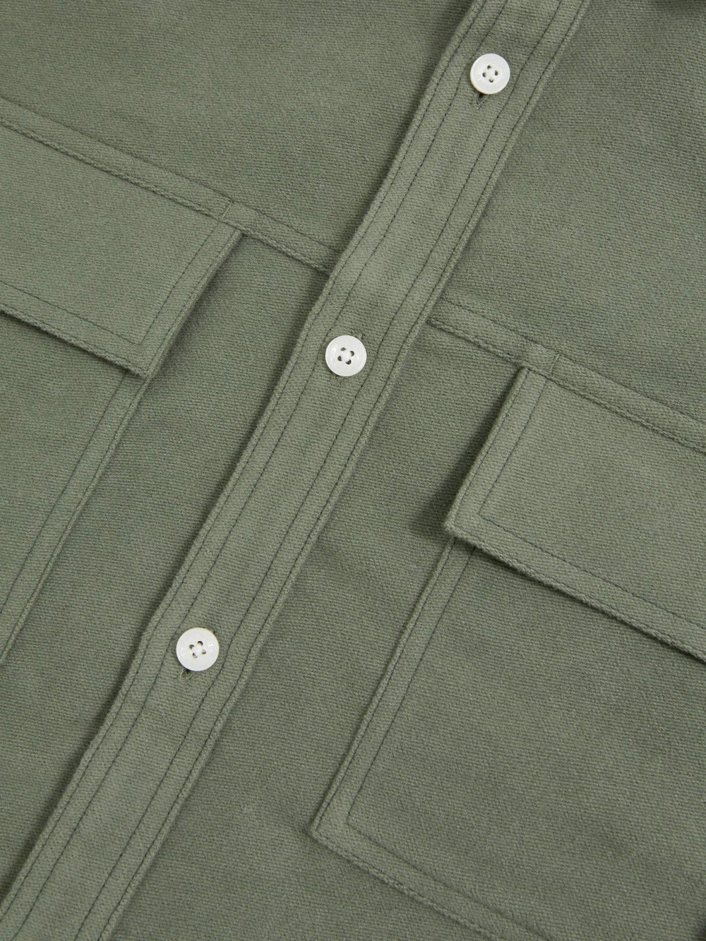 Men Moleskin-Cotton Twin-Pocket Overshirt in Green