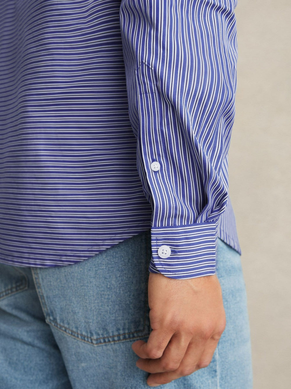 Men Cotton-Poplin Stripe Twin-Pocket Shirt in Blue/White