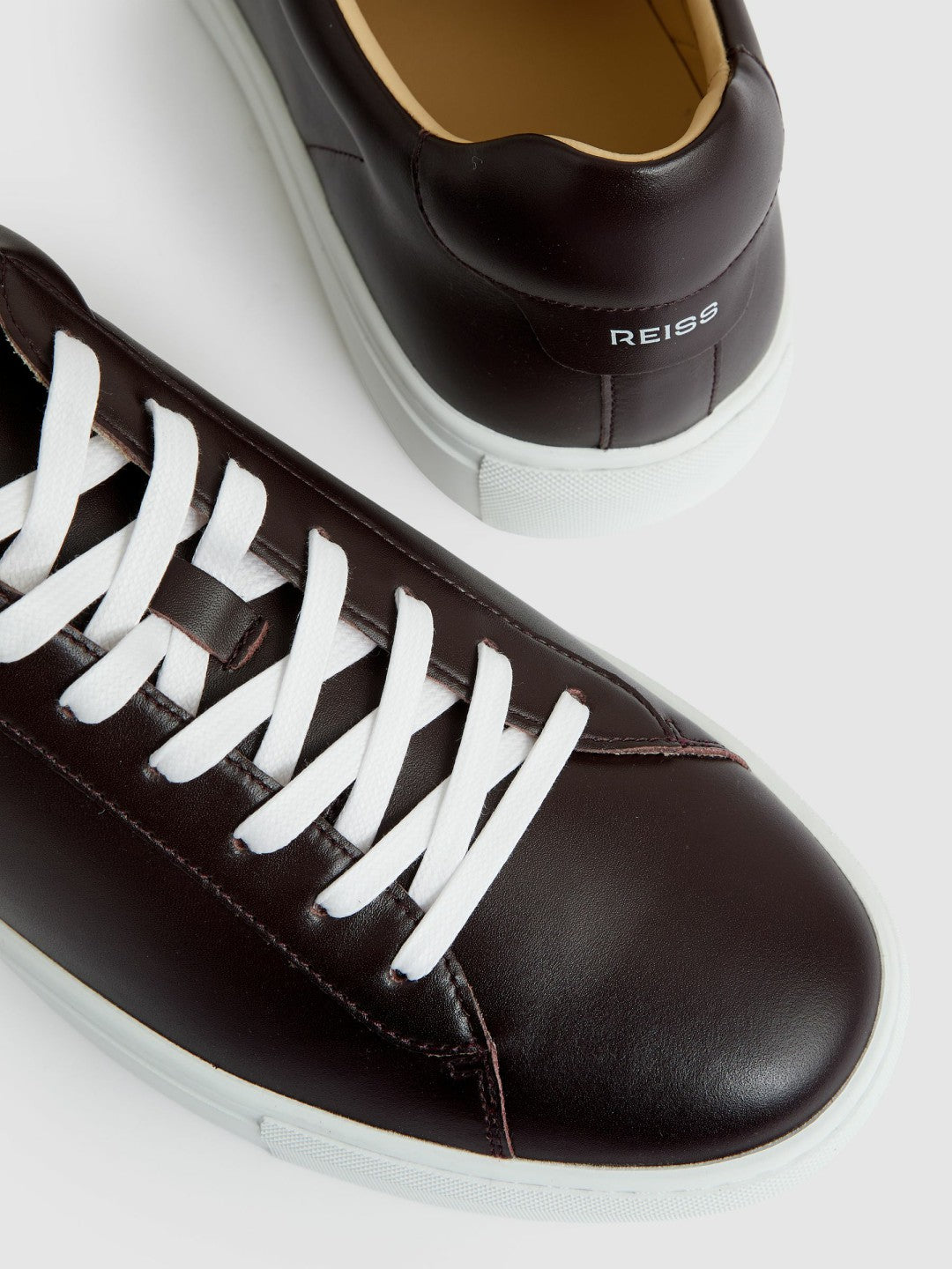 Men Leather Low-Top Trainers in Plum Purple
