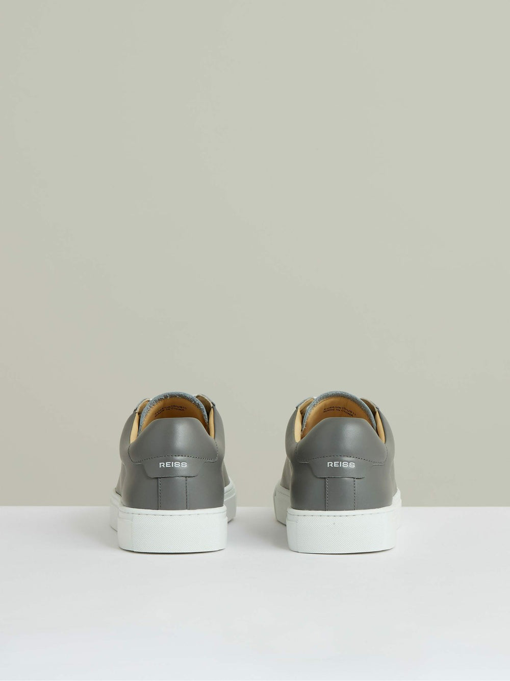 Men Leather Low-Top Trainers in Graphite Grey