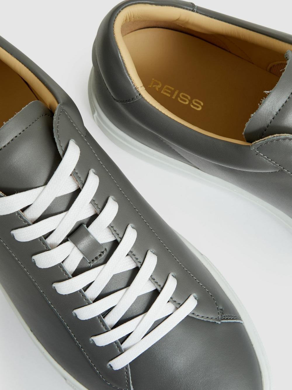 Men Leather Low-Top Trainers in Graphite Grey