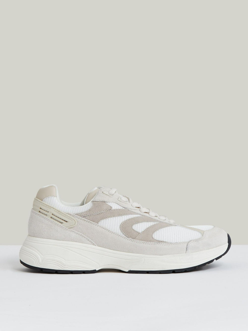 Men Panelled Running Trainers in Off White/Stone
