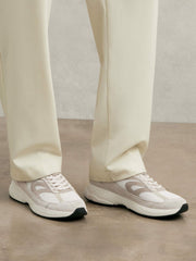 Men Panelled Running Trainers in Off White/Stone