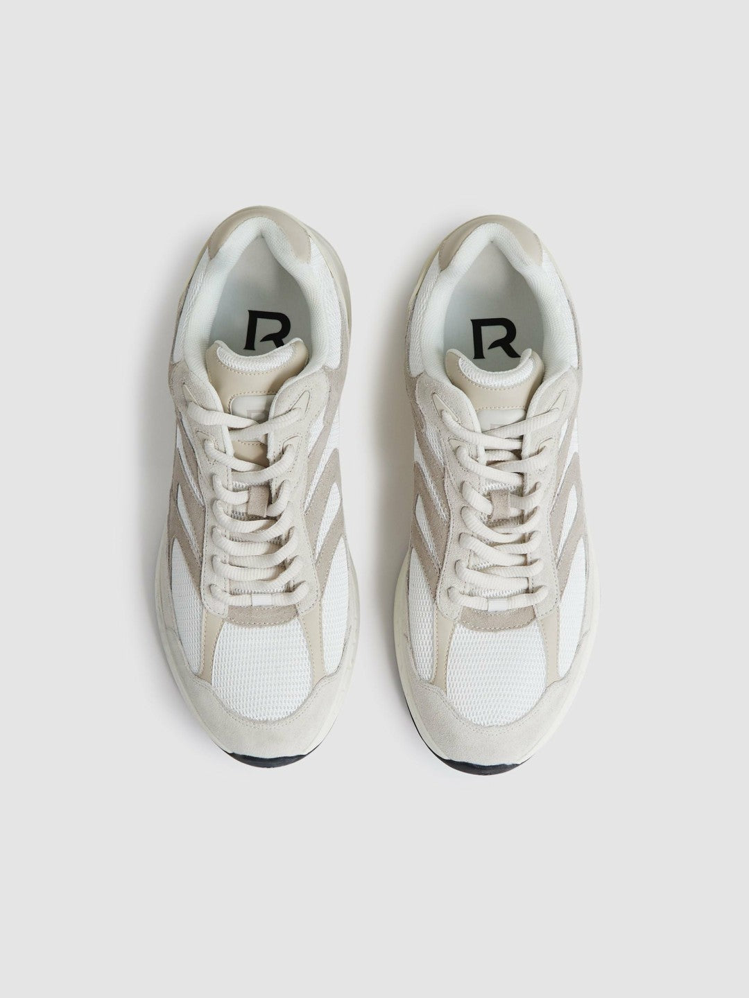 Men Panelled Running Trainers in Off White/Stone
