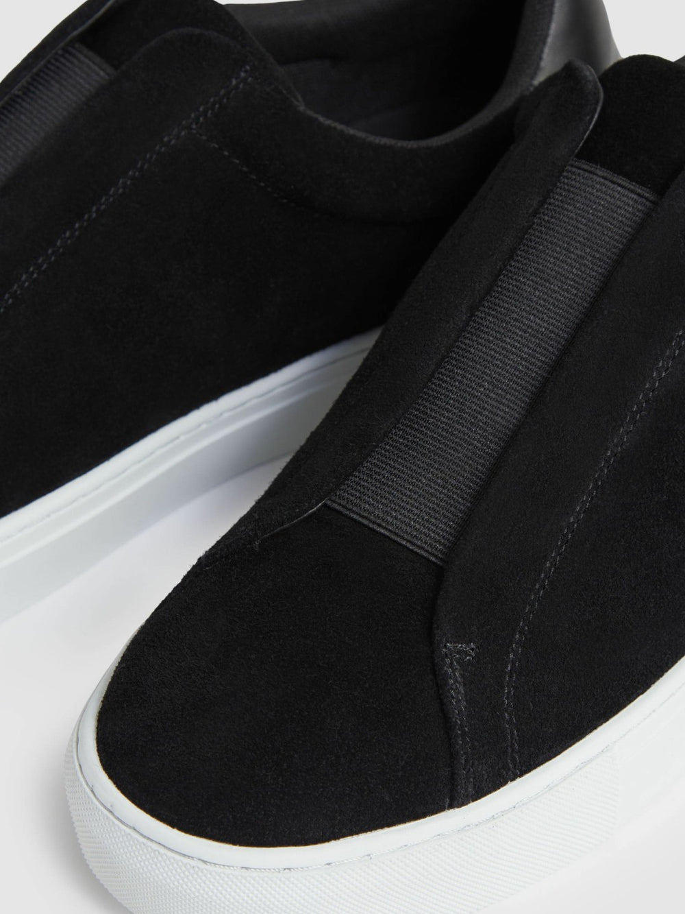 Men Suede Slip-On Elasticated Trainers in Black