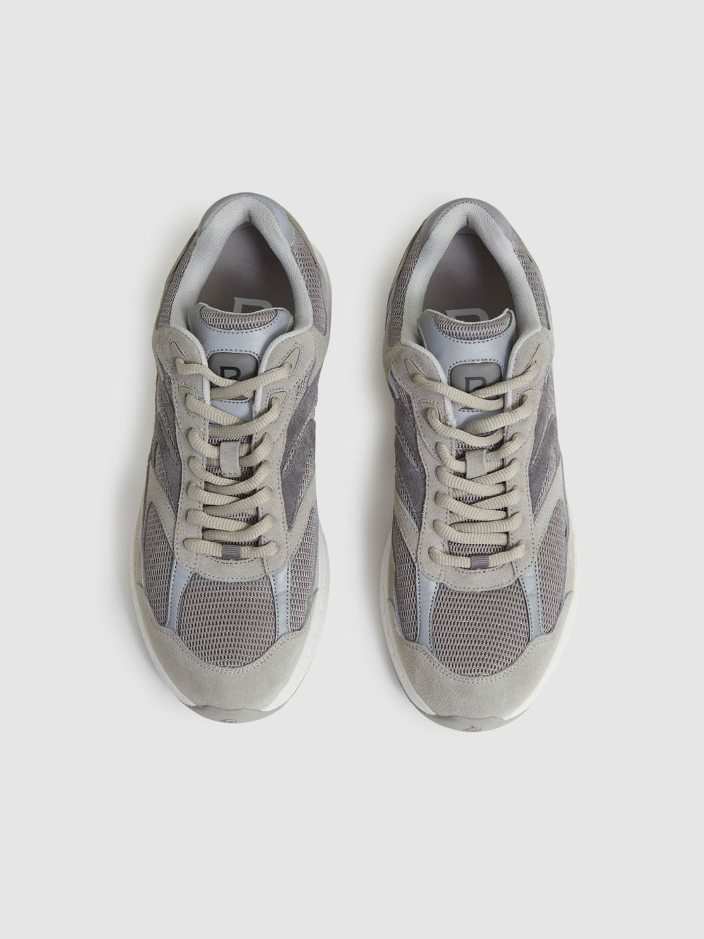 Men Panelled Running Trainers in Grey