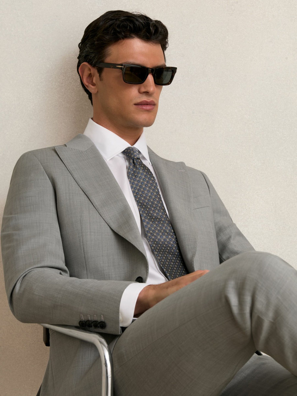 Men Slim-Fit Wool Single Breasted Suit Blazer in Mid Grey