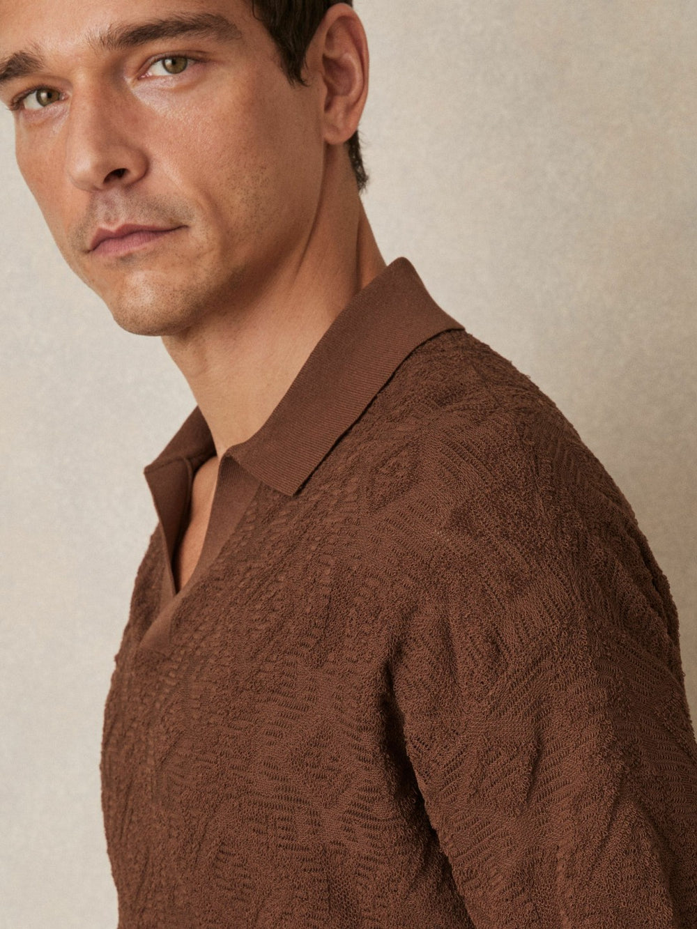 Men Jacquard Loop-Stitch Polo Shirt in Tobacco