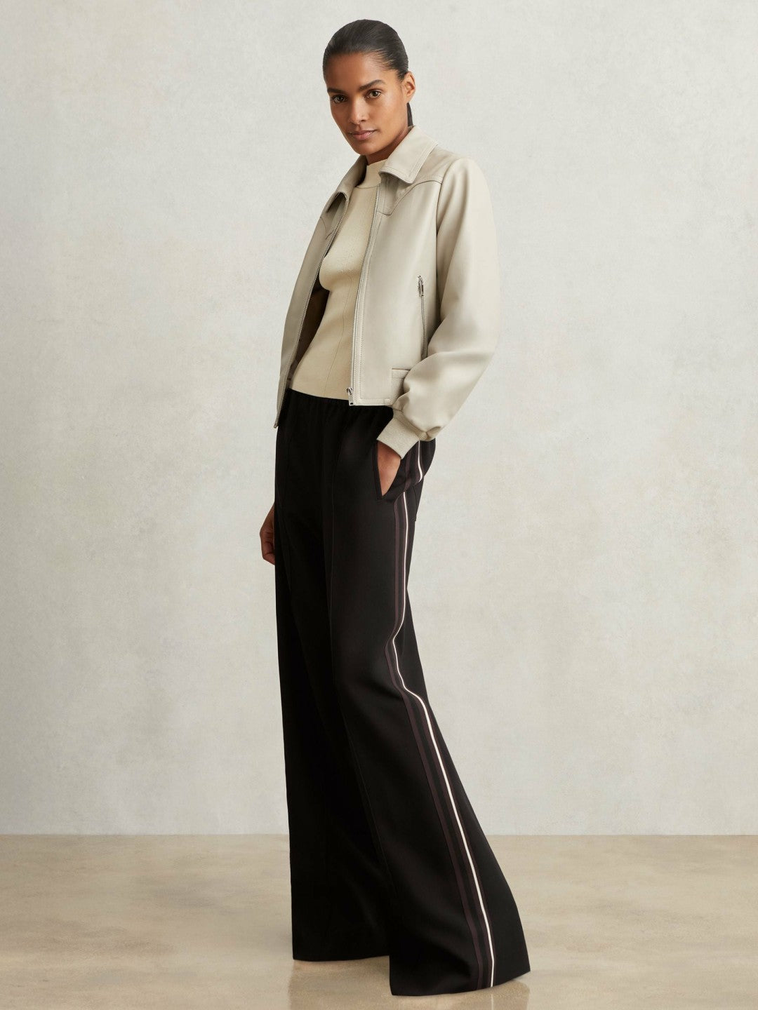 Women Petite Side-Stripe Wide-Leg Trousers in Black