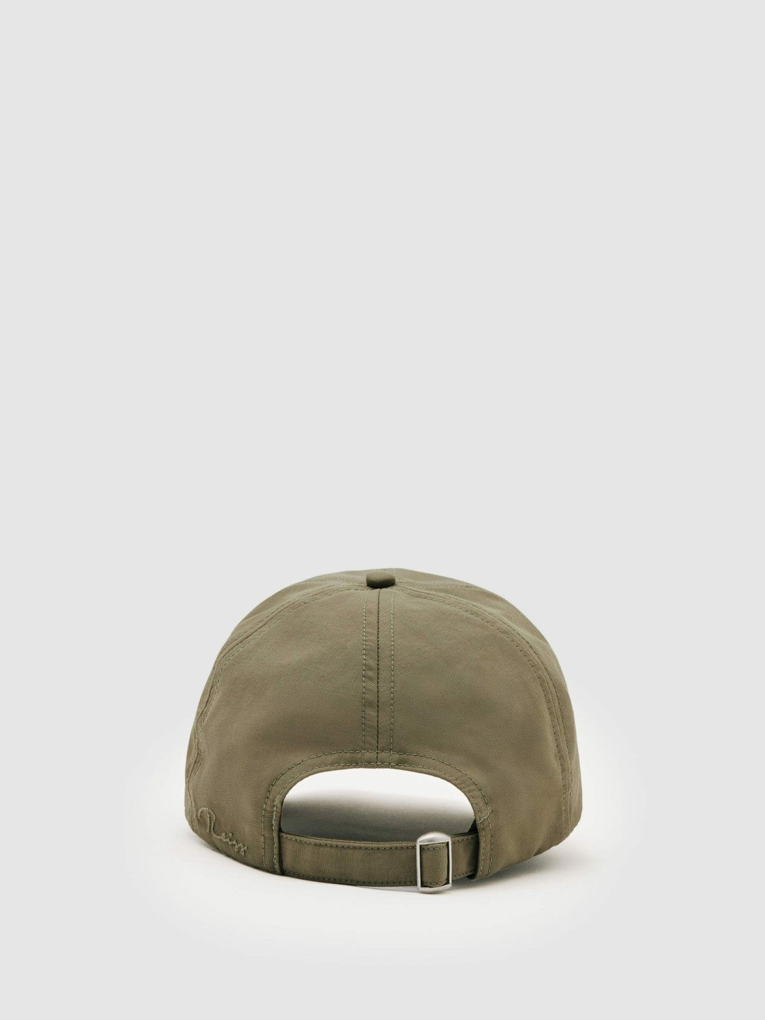 Men Embroidered-Logo Tech Baseball Cap in Sage Green