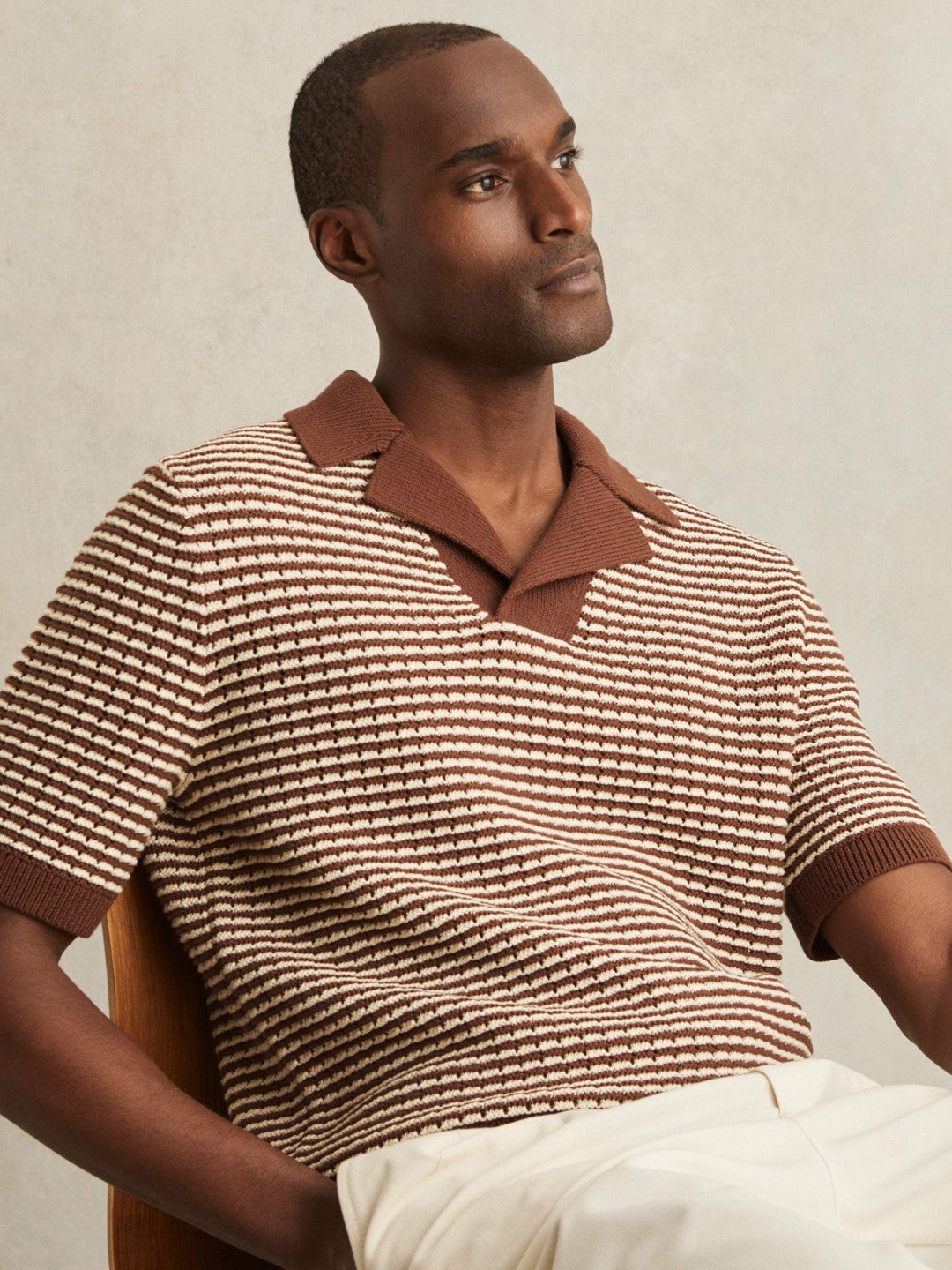Men Cotton Textured Knit Stripe Polo Shirt in Tobacco Brown/ Off White
