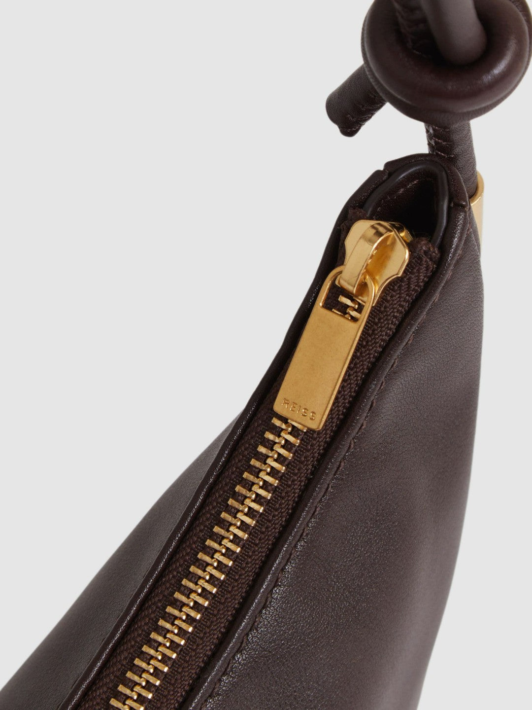 Women Leather Rope Strap Shoulder Bag in Oxblood
