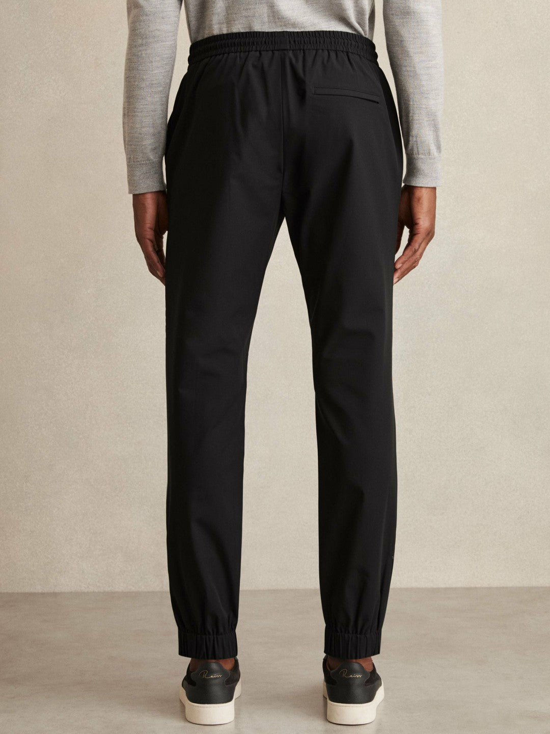 Men Drawstring Technical Cuffed Trousers in Black