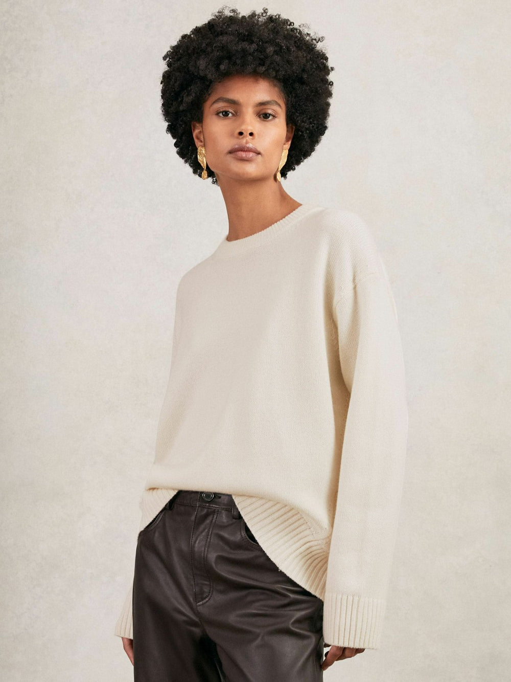 Women Wool-Cashmere Crew-Neck Jumper in Cream