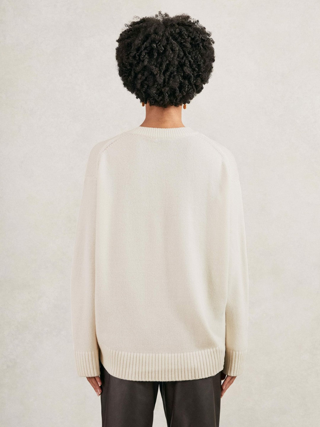 Women Wool-Cashmere Crew-Neck Jumper in Cream