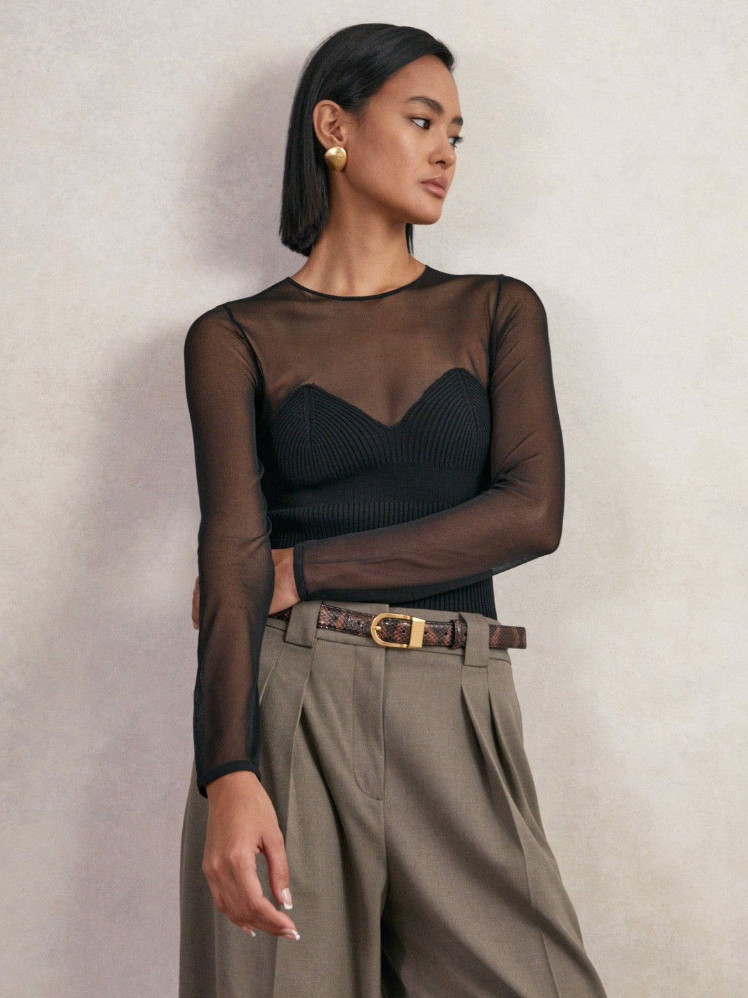 Women Mesh Knit Sweetheart Long-Sleeve Top in Black