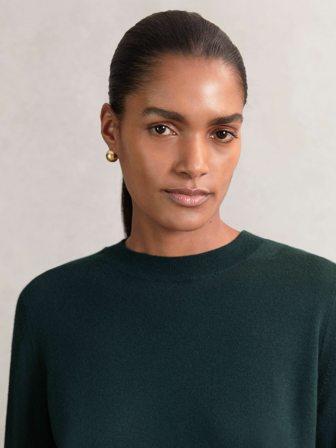 Women Merino Wool Crew-Neck Jumper in Green
