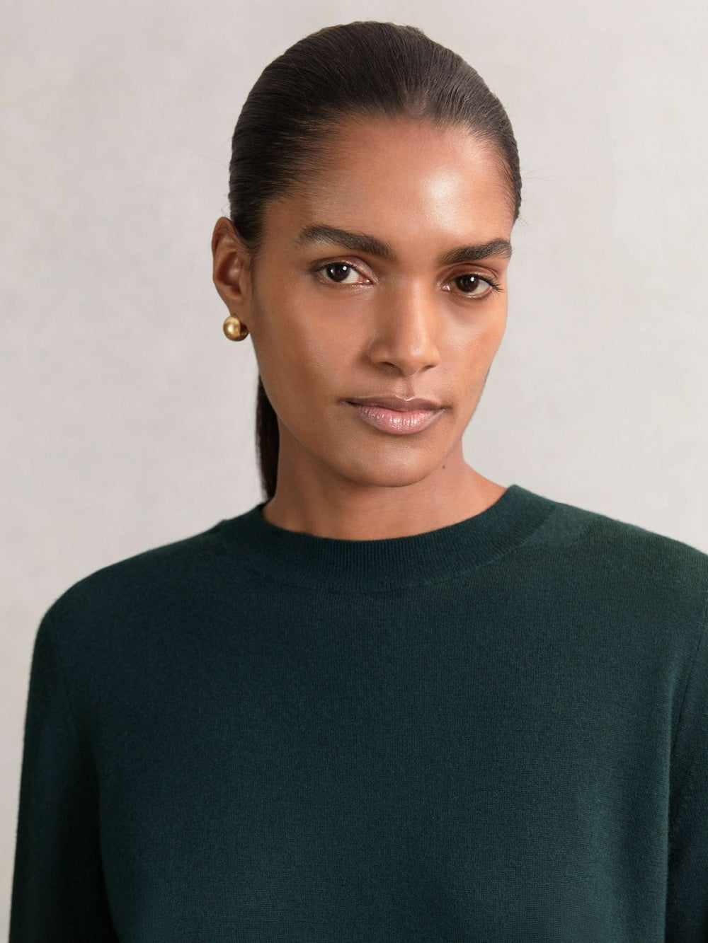 Women Merino Wool Crew-Neck Jumper in Green