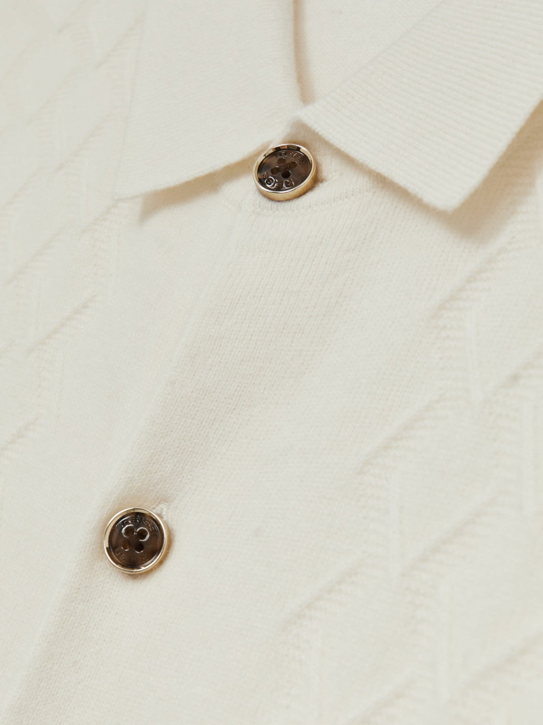 Men Wool V-Stitch Button-Through Cardigan in Off White