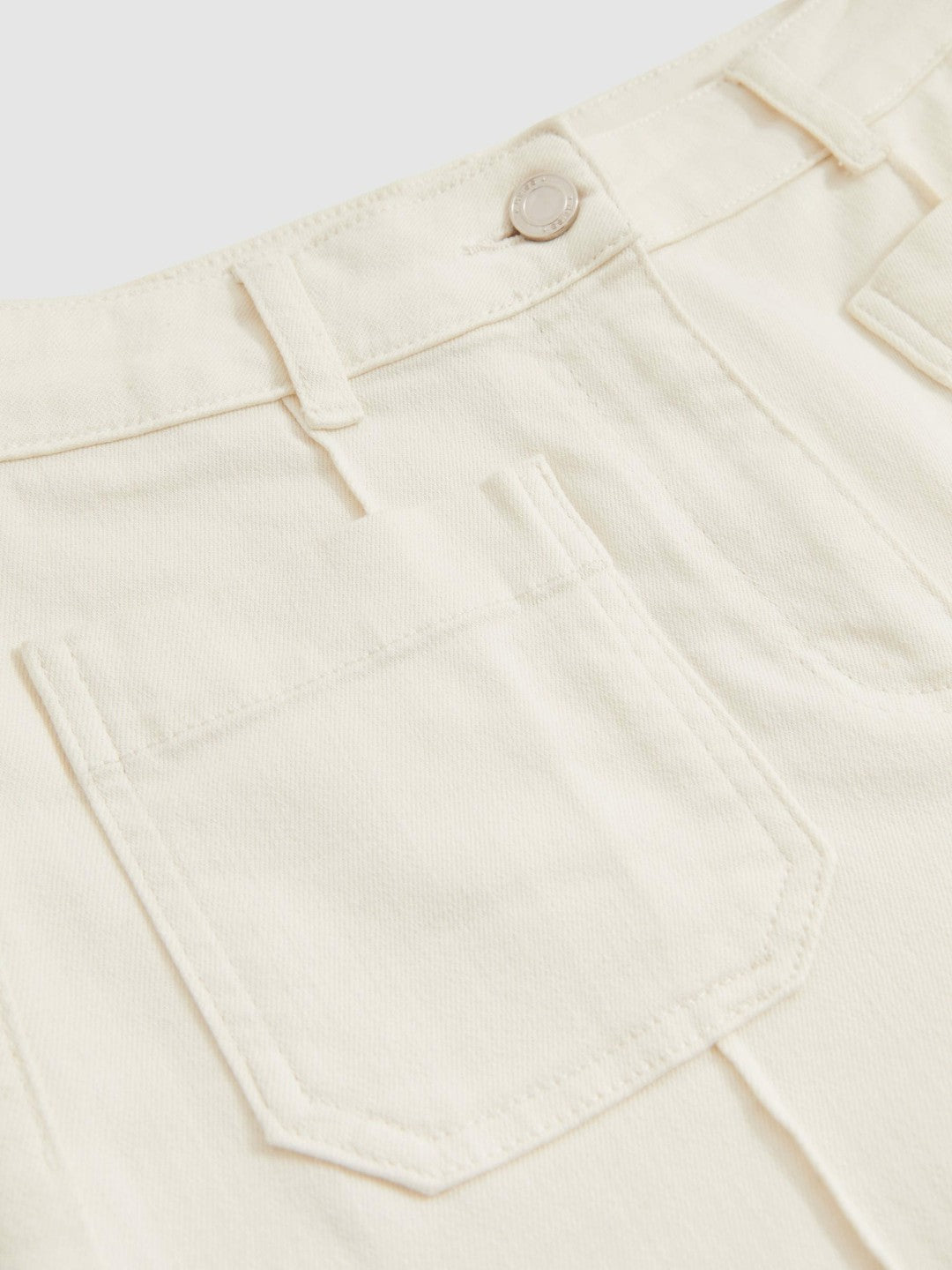 Women Petite Patch-Pocket Flared Jeans in Ecru