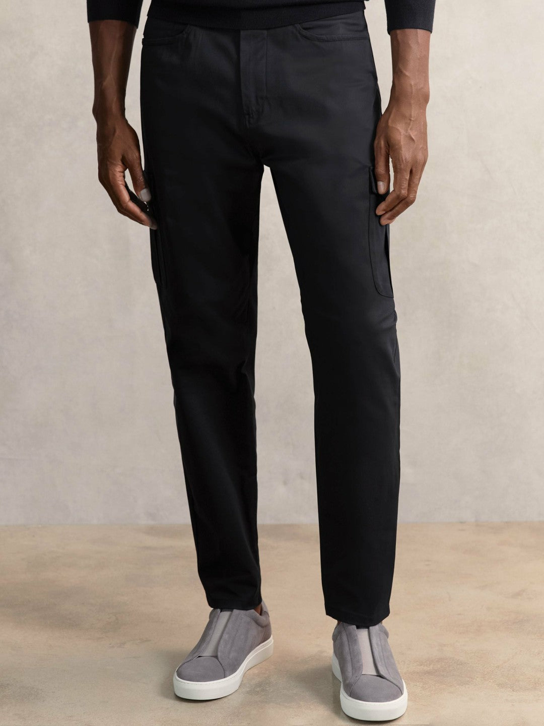 Men Cotton-Lyocell Cargo Trousers in Navy