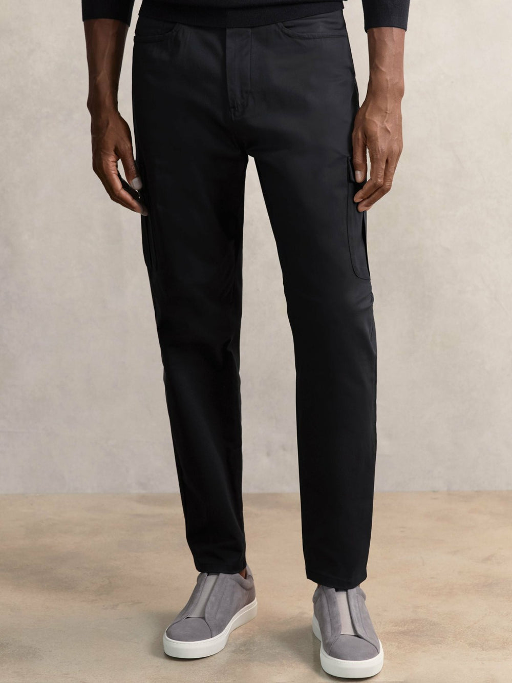 Men Cotton-Lyocell Cargo Trousers in Navy