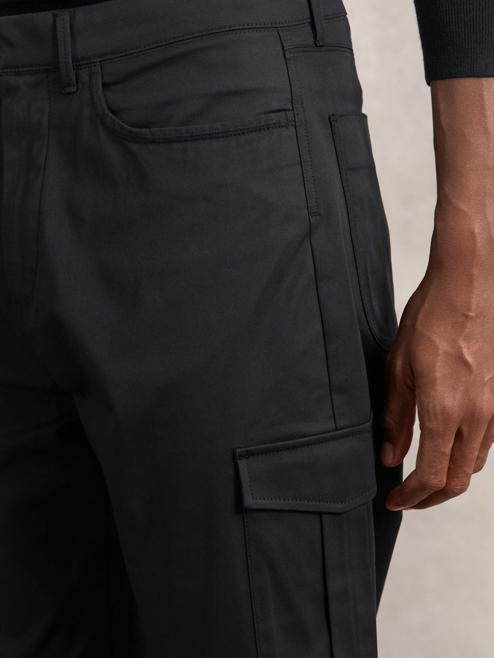 Men Cotton-Lyocell Cargo Trousers in Navy