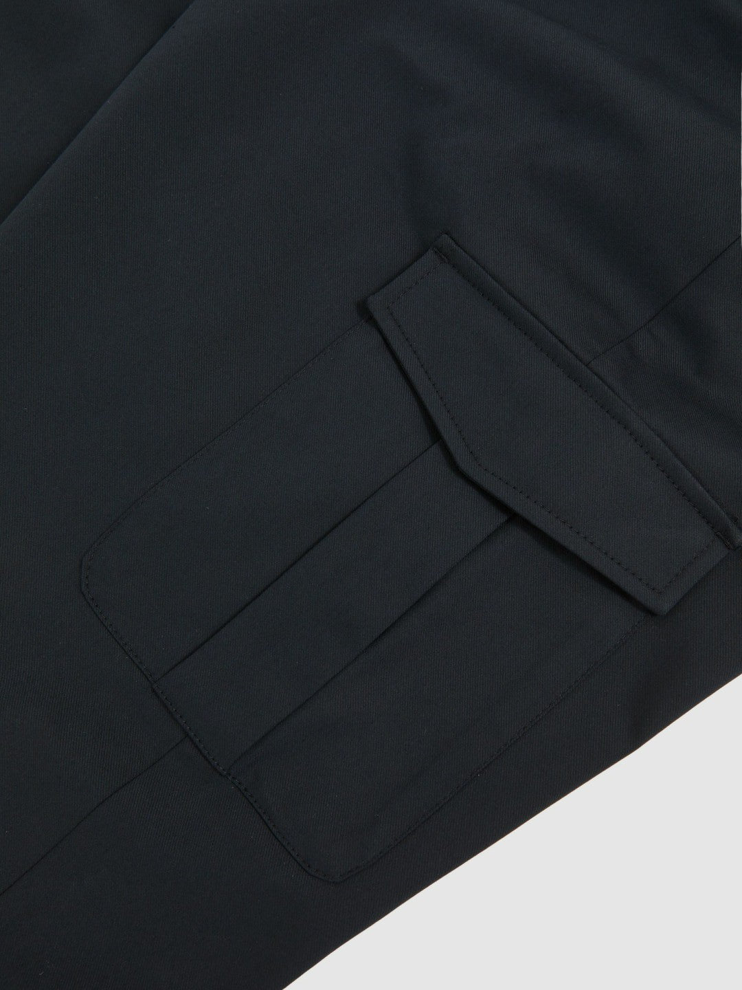 Men Cotton-Lyocell Cargo Trousers in Navy