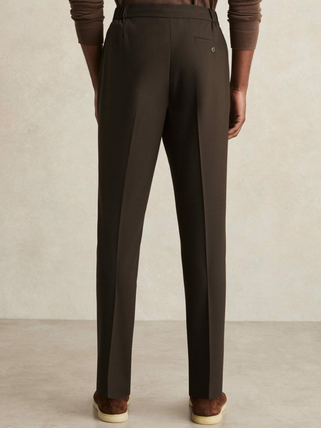 Men Slim-Fit Internal-Drawstring Trousers in Brown