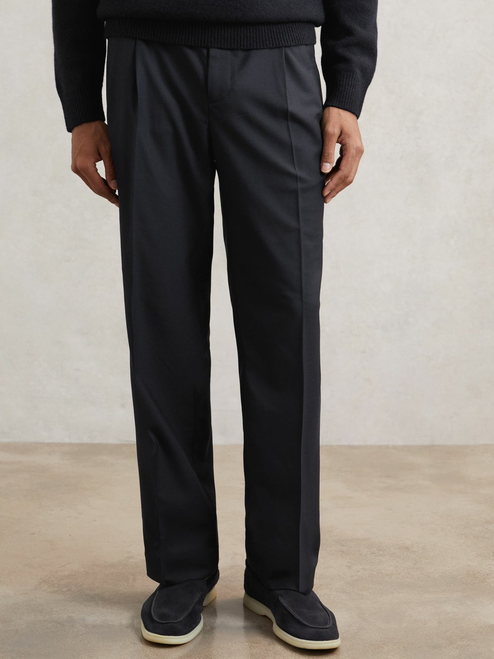 Men Relaxed-Fit Twill Drawstring Trousers in Navy