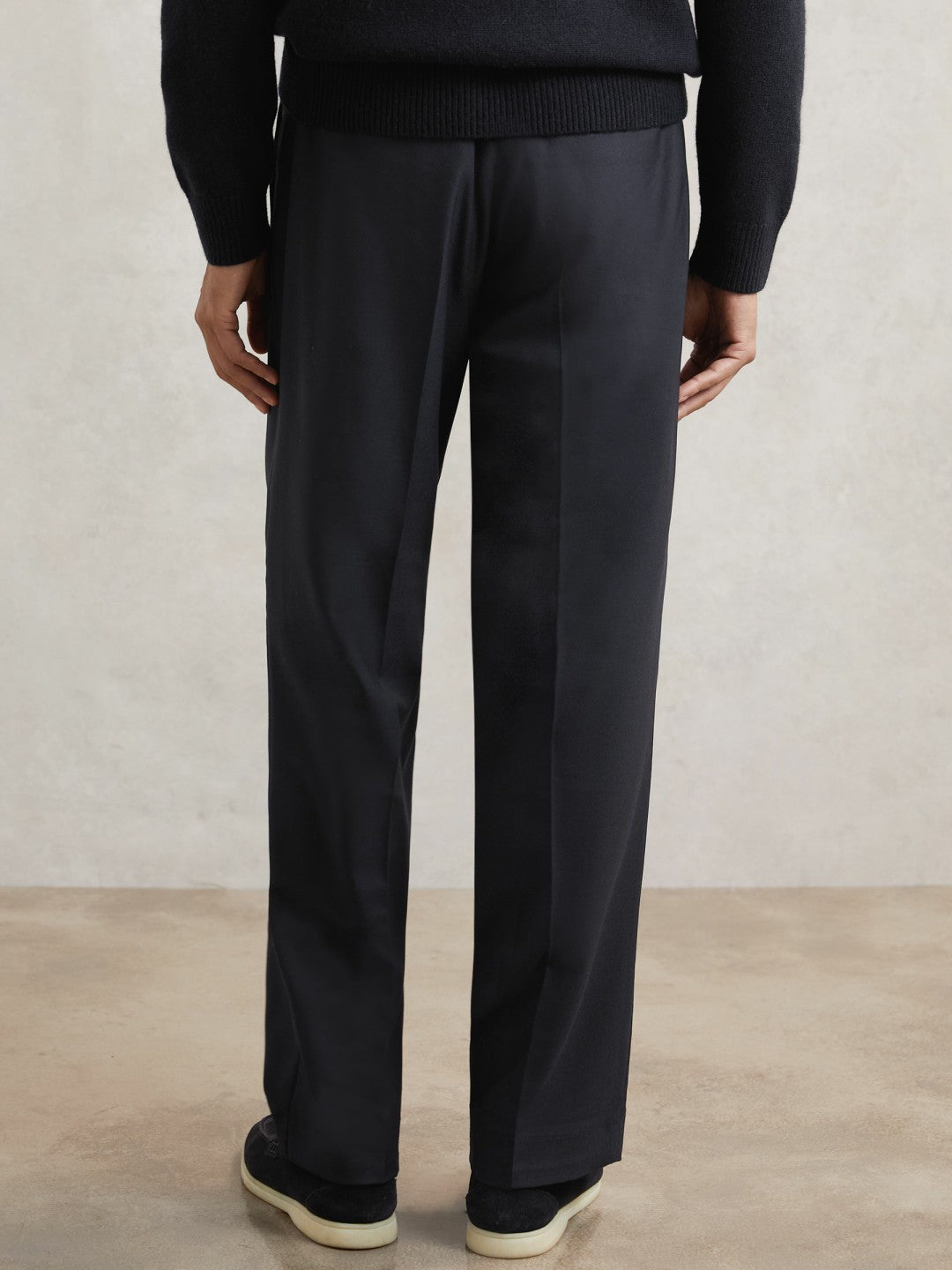 Men Relaxed-Fit Twill Drawstring Trousers in Navy