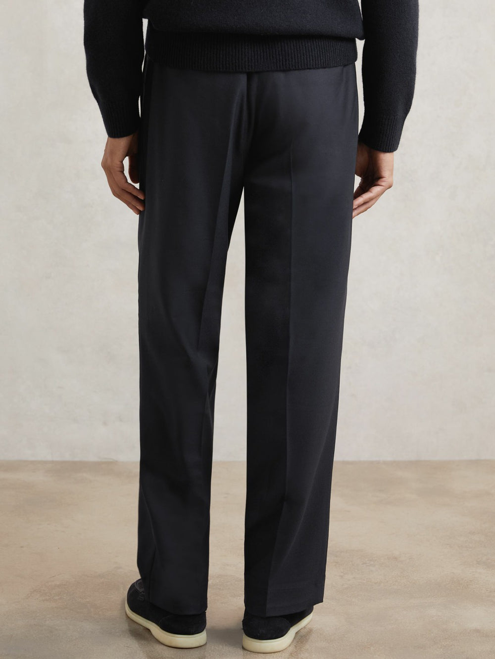 Men Relaxed-Fit Twill Drawstring Trousers in Navy