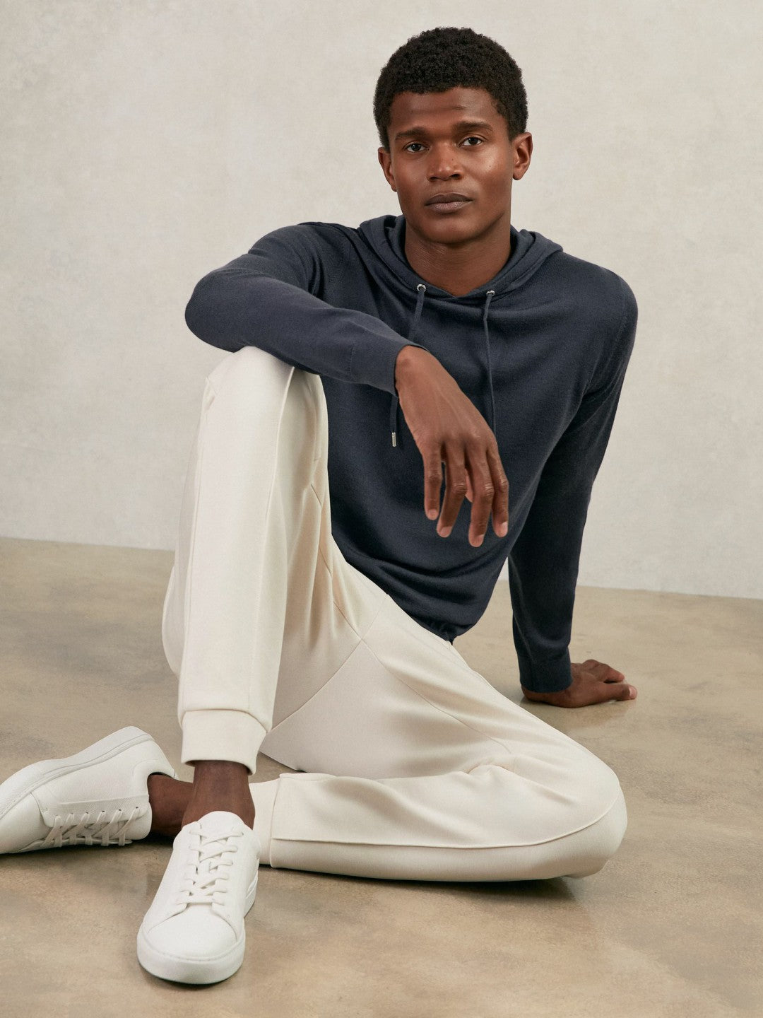 Men Merino Wool Drawstring Hoodie in Midnight Navy