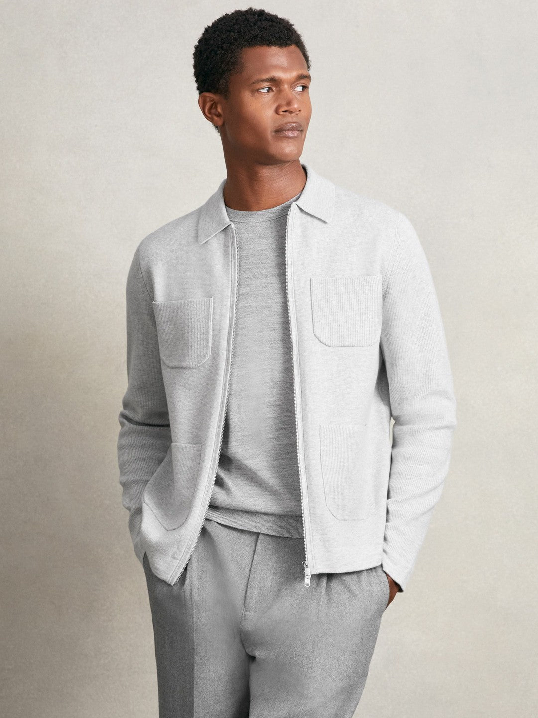 Men Four-Pocket Zip-Through Cardigan in Soft Grey