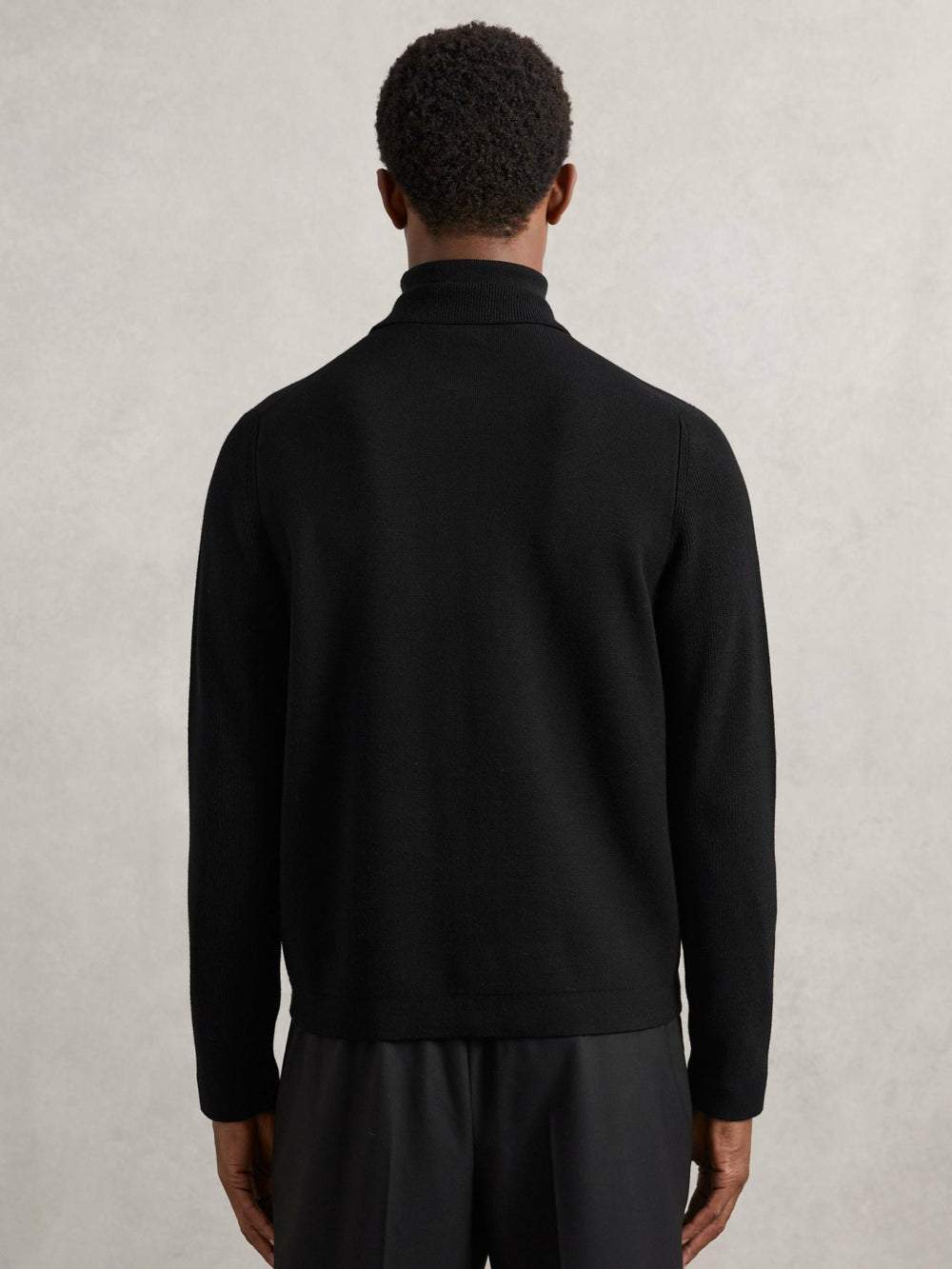 Men Four-Pocket Zip-Through Cardigan in Black