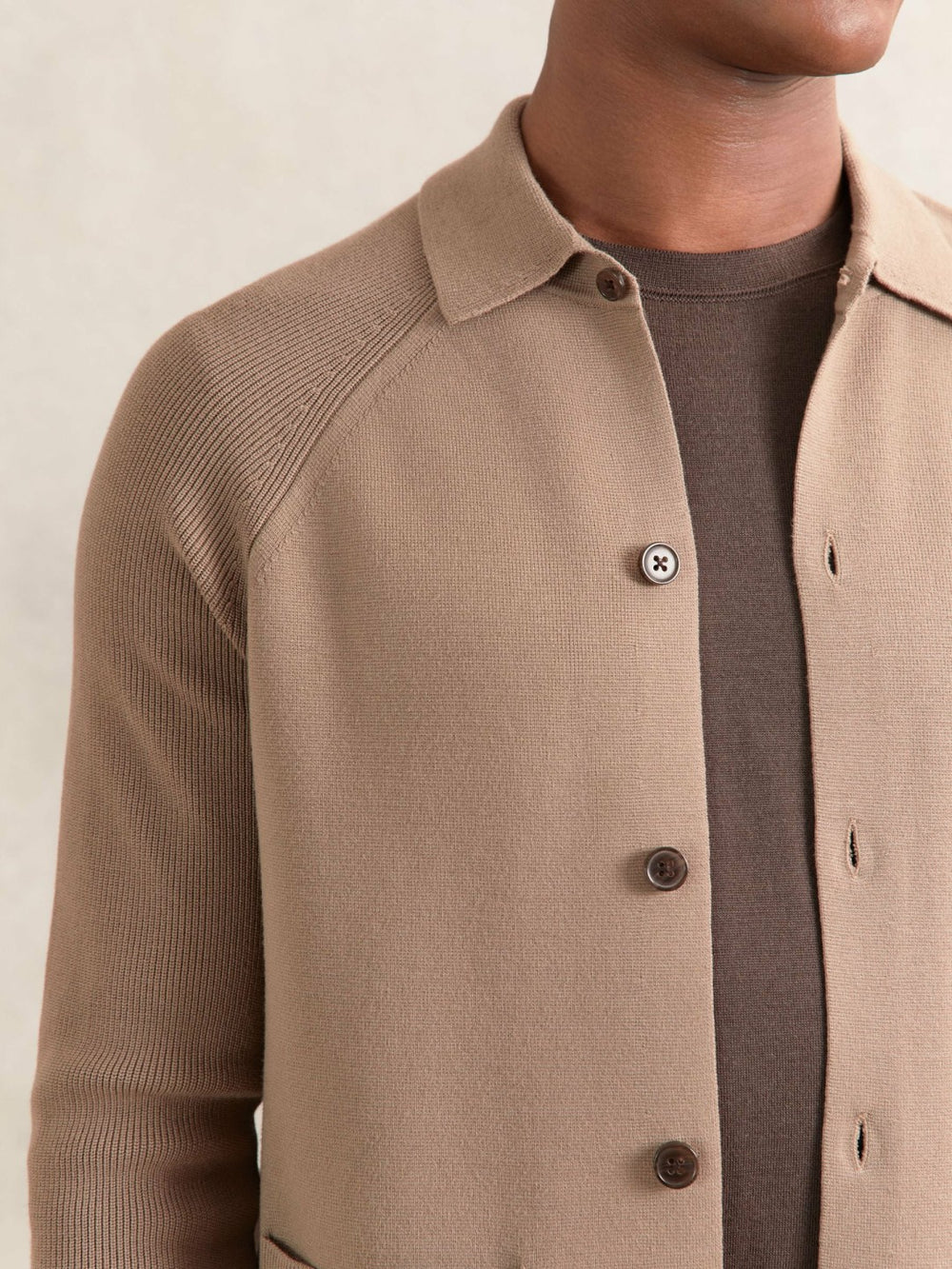 Men Button-Through Ribbed-Sleeve Shirt in Camel Brown