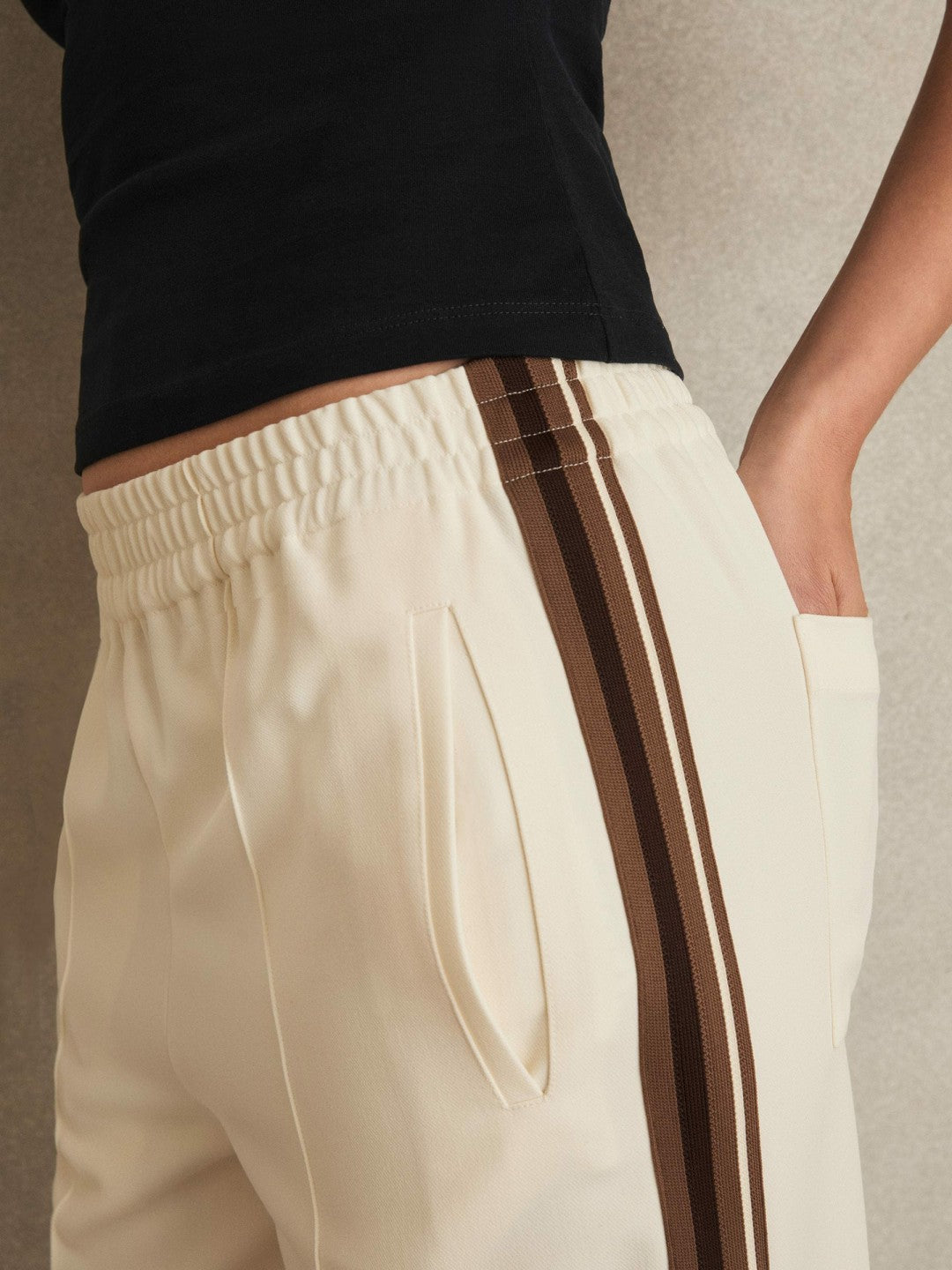 Women Petite Side-Stripe Wide-Leg Trousers in Cream