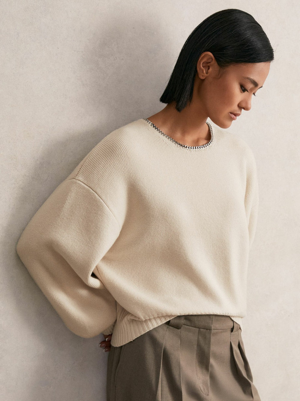 Women Wool-Blend Necklace-Trim Jumper with Cashmere in Cream
