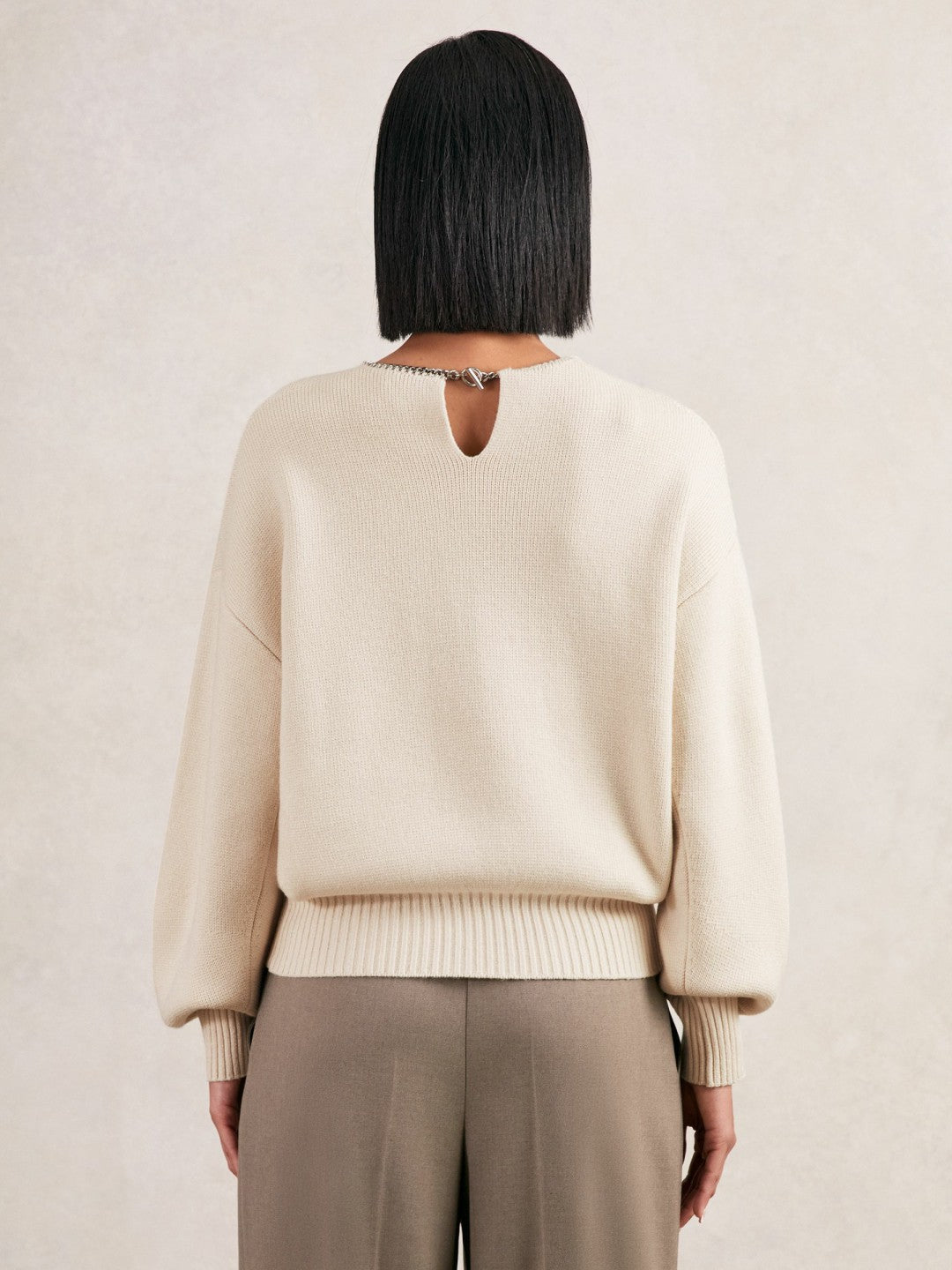 Women Wool-Blend Necklace-Trim Jumper with Cashmere in Cream