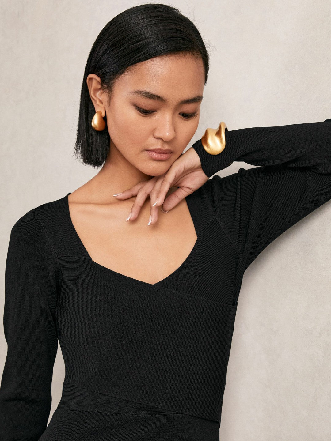 Women Dress in Black