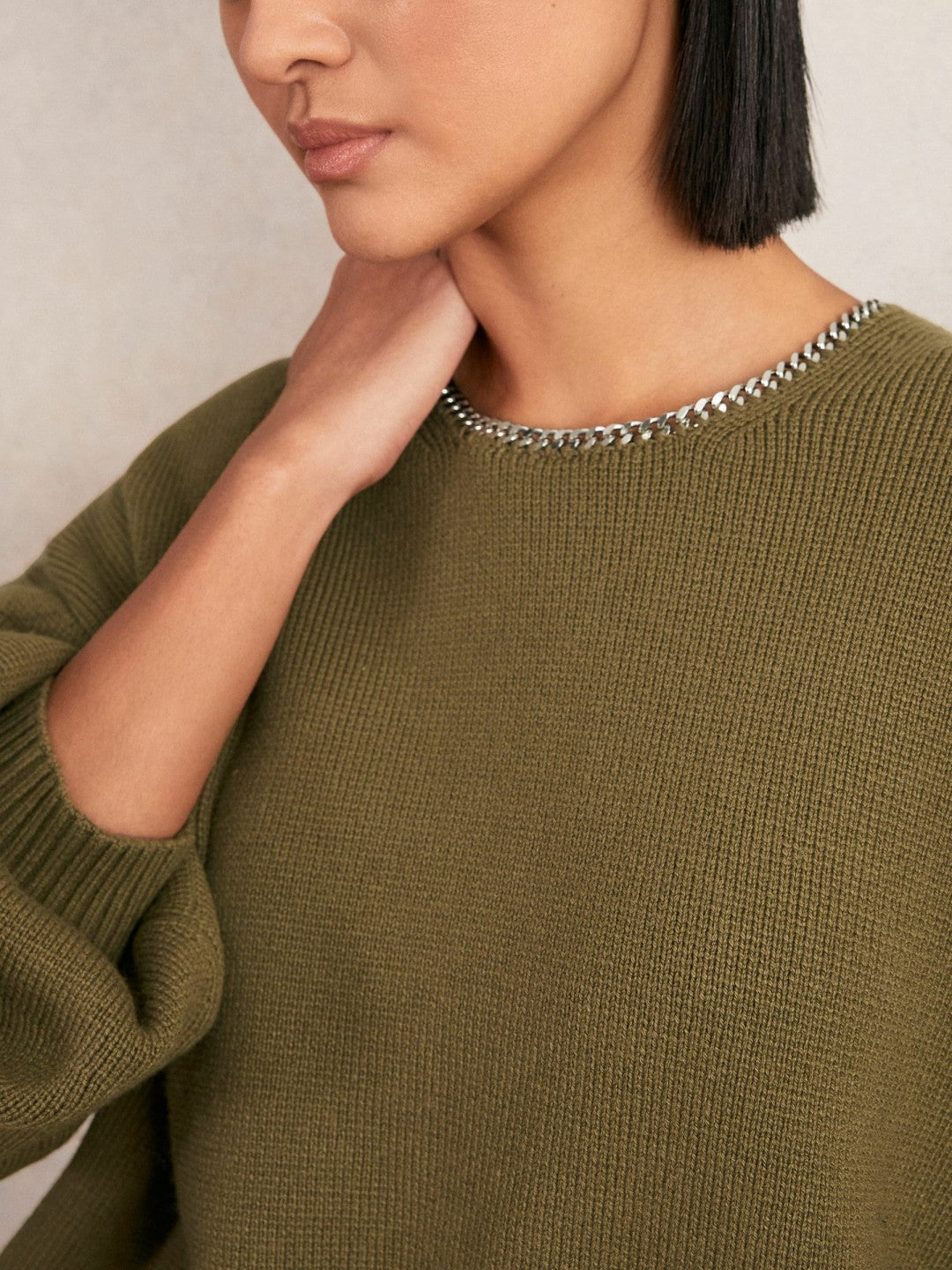 Women Wool-Blend Necklace-Trim Jumper with Cashmere in Sage Green