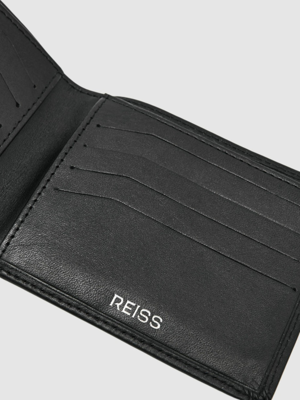 Men Leather Large Lattice-Effect Wallet in Black