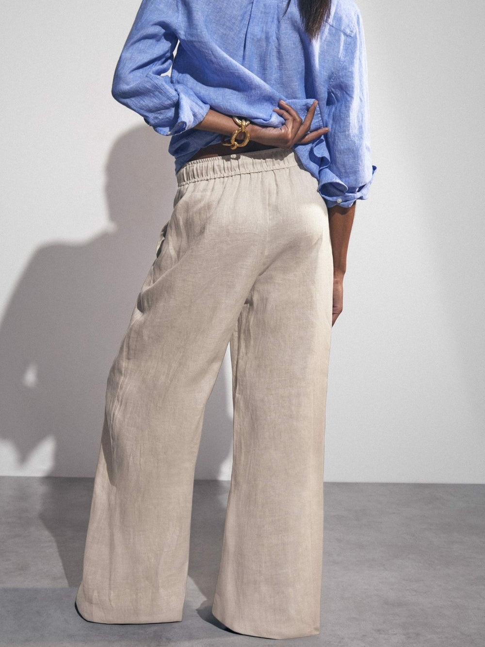 Women Linen-Blend Wide-Leg Trousers in Neutral