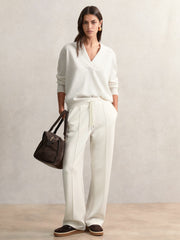 Women Cashmere V-Neck Jumper in Cream
